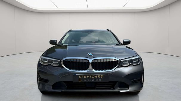 BMW 320d Touring 140 kW image number 3