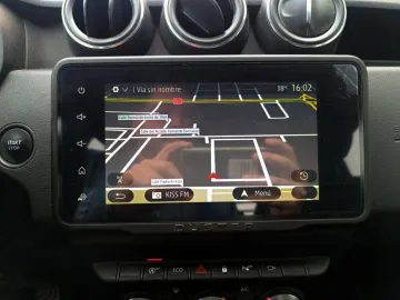 Car image 30