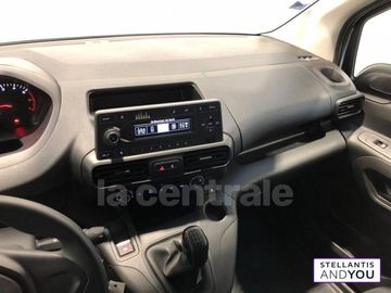 Car image 21