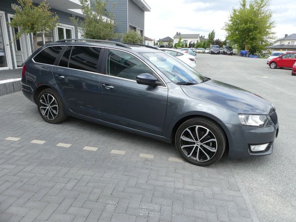 Skoda Octavia Combi Edition 110 kW image number 2