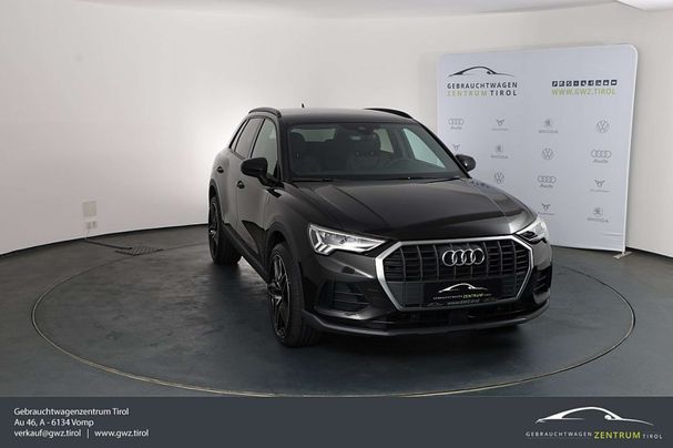 Audi Q3 45 TFSIe S tronic S-line 180 kW image number 2