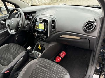 Car image 28