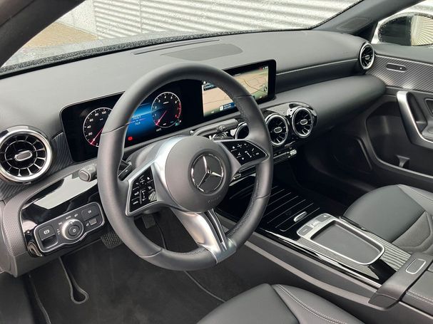 Mercedes-Benz A 180 100 kW image number 4