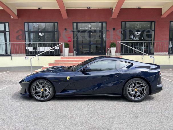 Ferrari 812 Superfast 588 kW image number 4