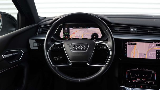 Audi e-tron 55 quattro 300 kW image number 7