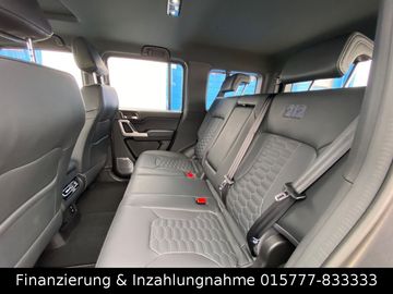 Car image 40