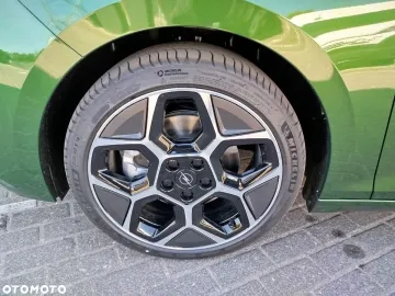 Car image 33
