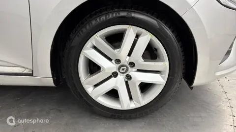 Car image 20
