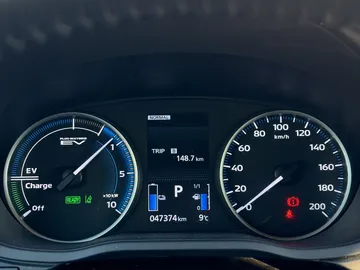 Car image 19