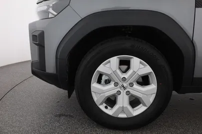 Car image 31