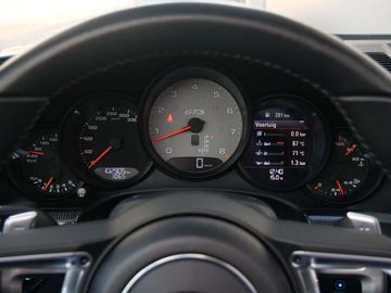 Car image 36