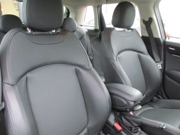 Car image 31