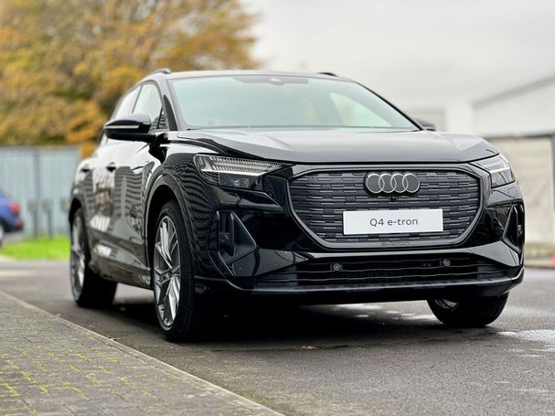 Audi Q4 45 e-tron S-line 210 kW image number 15