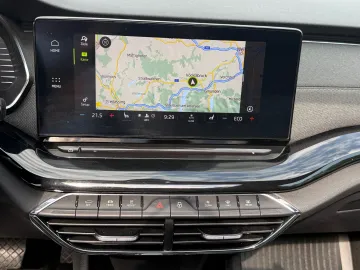 Car image 31