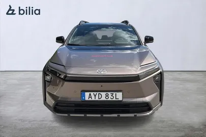 Car image 2