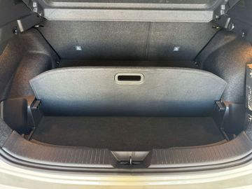 Car image 37