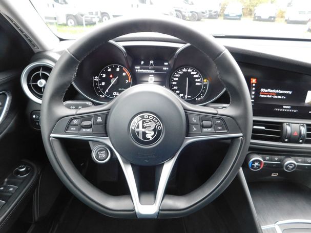 Alfa Romeo Giulia 2.0 Turbo Super 147 kW image number 23