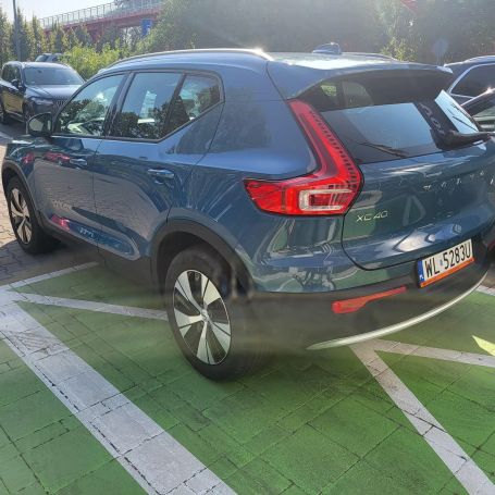 Volvo XC40 B3 Core 120 kW image number 9