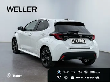 Car image 5