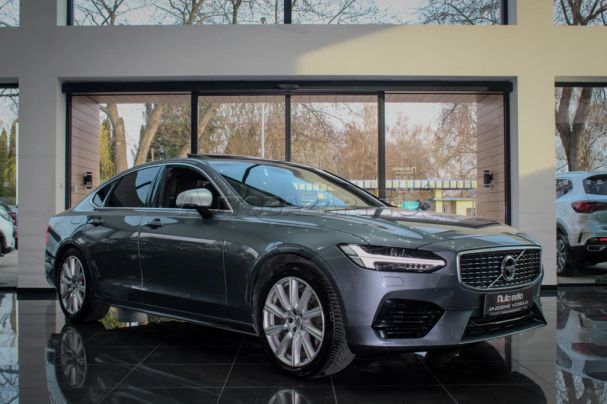 Volvo S90 T8 R Design AWD 300 kW image number 2