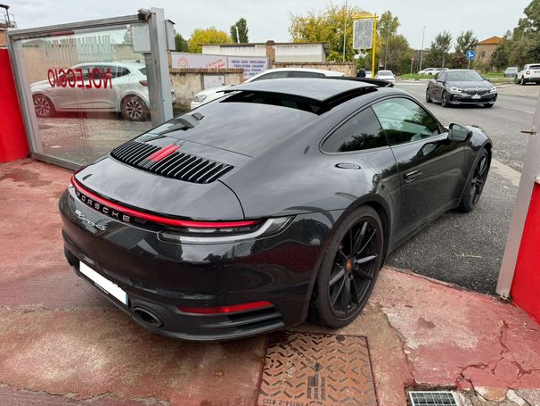 Porsche 992 Carrera 4S 331 kW image number 3