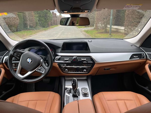 BMW 530i 135 kW image number 10