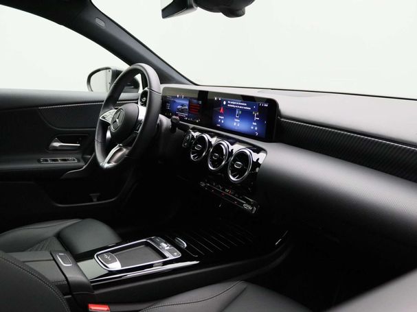 Mercedes-Benz A 180 100 kW image number 35