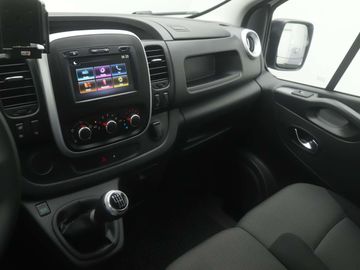 Car image 28