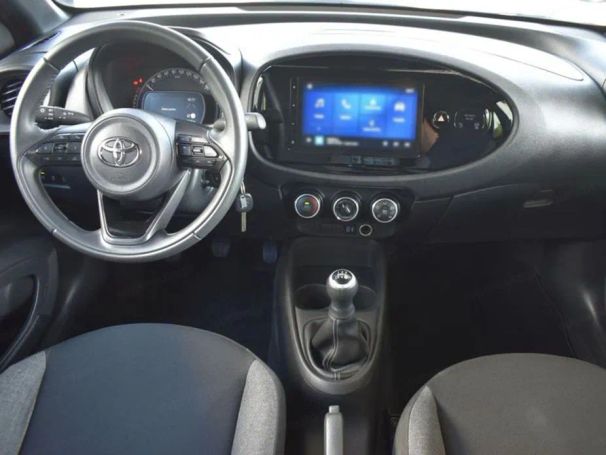 Toyota Aygo X 1.0 VVT-i 53 kW image number 6