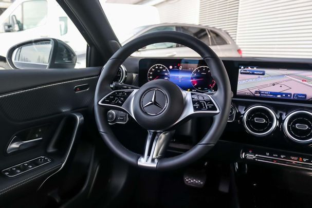 Mercedes-Benz A 180 100 kW image number 22