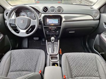 Car image 11