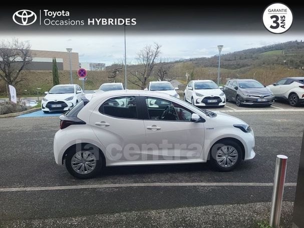 Toyota Yaris Hybrid 116 85 kW image number 3