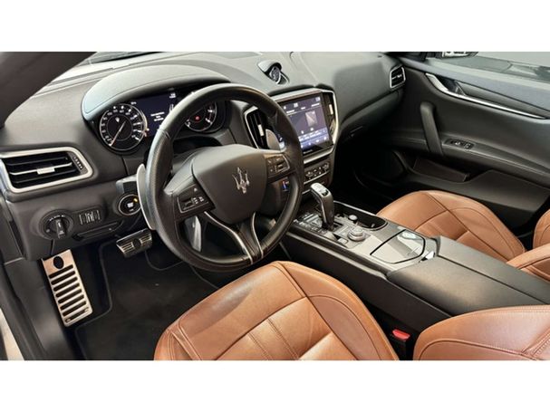 Maserati Ghibli GT 243 kW image number 10