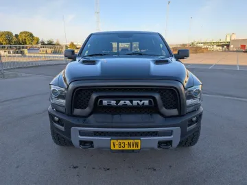 Car image 36