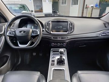 Car image 11