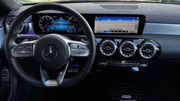 Mercedes-Benz CLA 180 100 kW image number 14