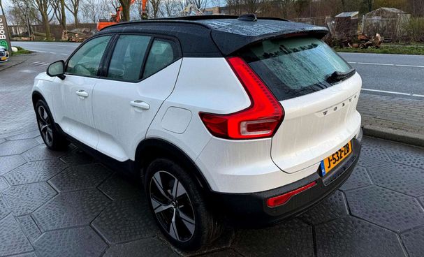 Volvo XC40 Recharge AWD 300 kW image number 7