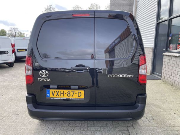 Toyota Proace City 1.5 D-4D 75 kW image number 8