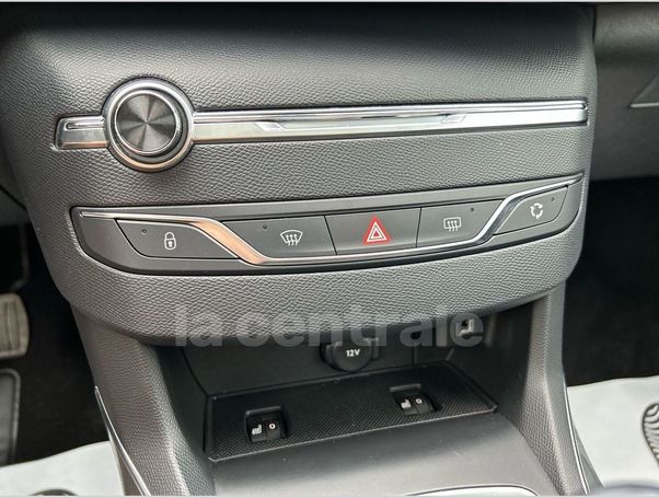 Peugeot 308 1.2 PureTech 130 Allure 96 kW image number 6