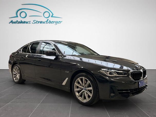 BMW 530 e 215 kW image number 2