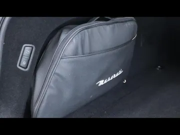 Car image 34