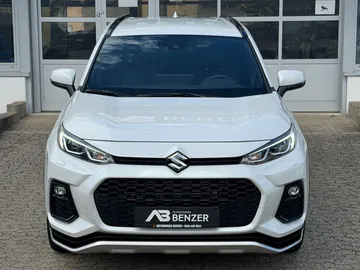 Car image 4