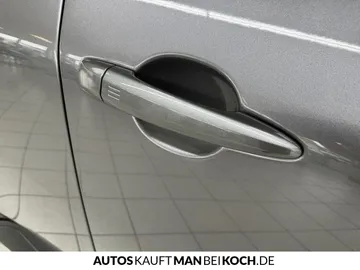 Car image 34