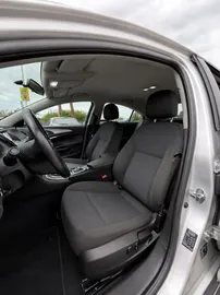 Car image 36
