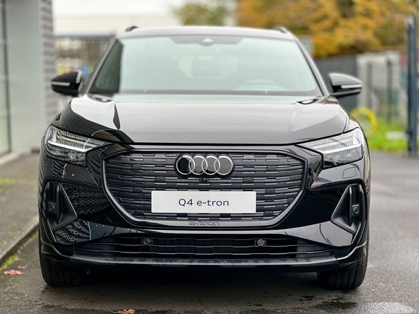 Audi Q4 45 e-tron S-line 210 kW image number 16