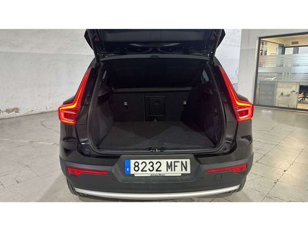 Volvo XC40 Recharge T4 155 kW image number 12