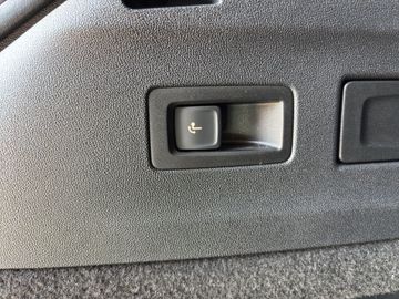 Car image 45