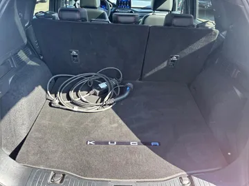 Car image 25
