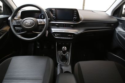 Car image 15