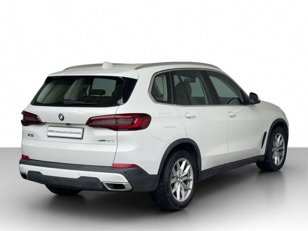 BMW X5 45e xDrive 290 kW image number 3